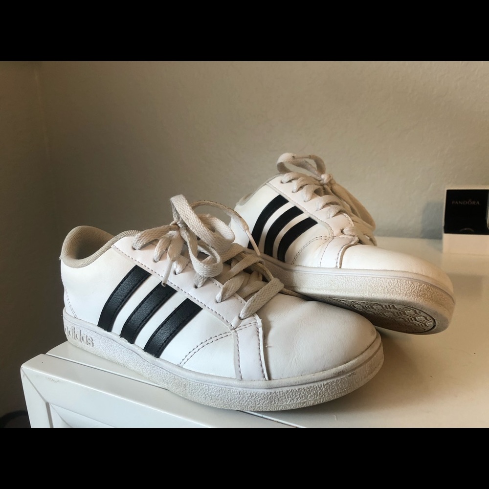 Kids Adidas baseline shoes